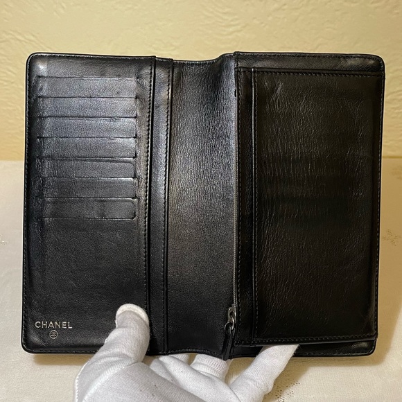 CHANEL make up pallet bifold patent leather wallet - Picture 6 of 16